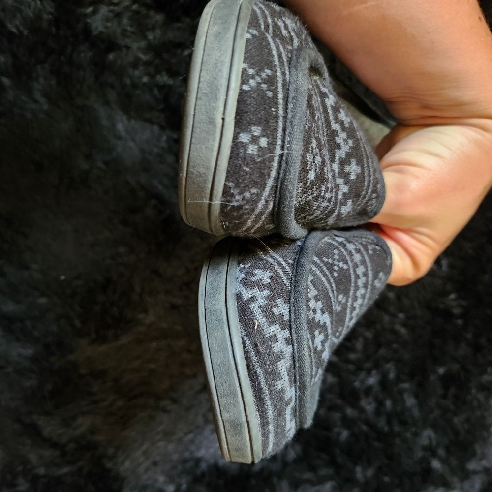 Joe Boxer Dark Patterned Flats - Picture 6 of 7